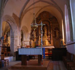 LeTheil-eglise-030-int