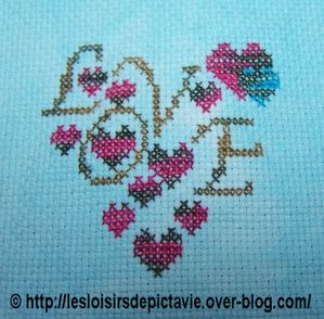 Grille-Love-par-Pictavie.JPG