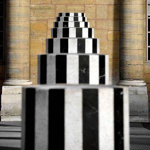 Les-colonnes-de-Buren-Flickr.jpg