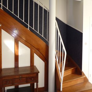 escalier sousbassement papier peint eco wallpaper wood