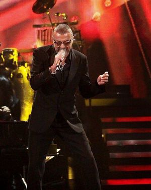 george-michael-performing-his-symphonica-tour-at_5916854.jpg