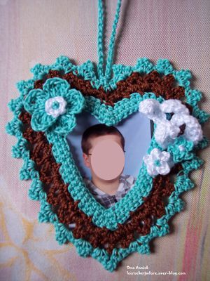 cadre-photo-coeur-fleurs-decoration-crochet