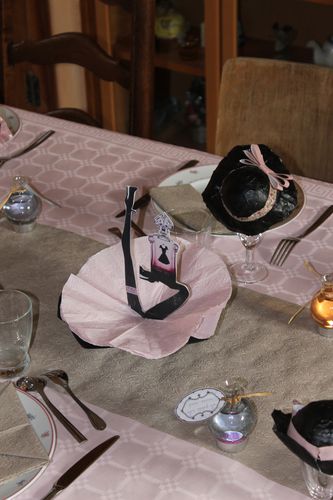 table-Quand-la-petite-robe-noire-rosit 0193