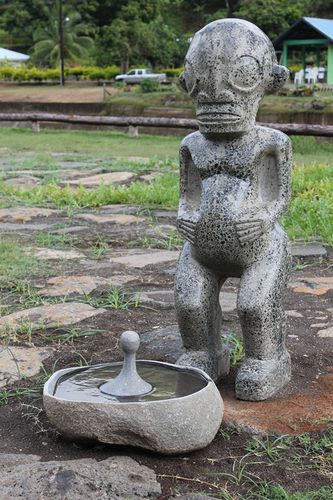 tikis 010 (Copier)