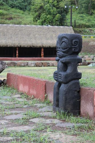 tikis 015 (Copier)