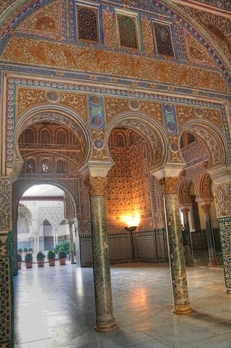 salon de embajadores 2