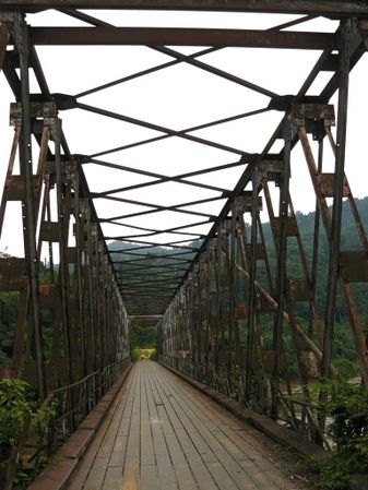 sounda-gorges-pont-kouilou