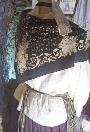 cave fichu