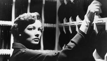 Le-Mysterieux-Docteur-Korvo---Gene-Tierney-copie-3.jpg