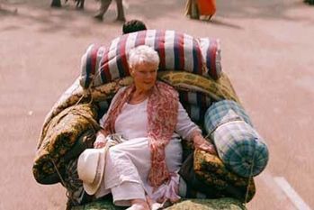 Indian-Palace---Judi-Dench-copie-1.jpg
