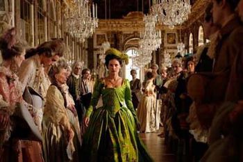 Les Adieux à la Reine - Virginie Ledoyen 1