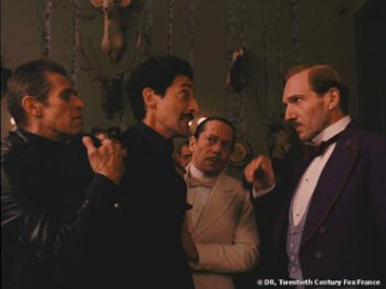 Ralph-Fiennes-Adrien-Brody-et-Ralph-Fiennes.gif