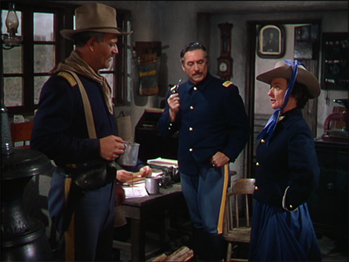La-charge-heroique---John-Wayne-et-Mildred-Natwick.png