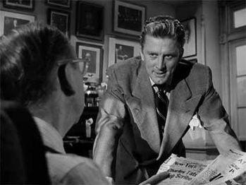 Le-Gouffre-aux-chimeres---Kirk-Douglas-et-Porter-Hall.jpg