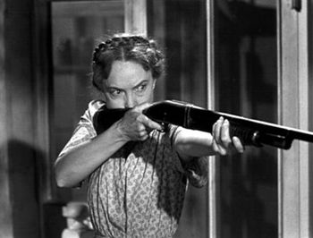 La-nuit-du-chasseur---Lillian-Gish.jpg