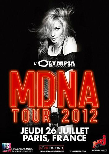 Madonna_MDNA_Tour_20120726_L-Olympia_Paris_05.jpg
