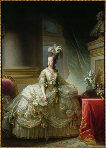 Marie-Antoinette-en-grand-habit-de-cour-c-RMN--Gerard-Blo.jpg