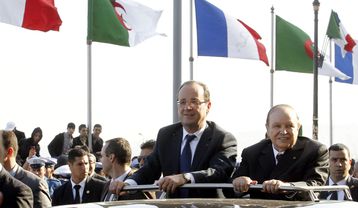 Abdelaziz-Bouteflika-Francois-Hollande