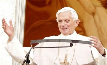 Benoit-XVI-met-en-valeur-la-coresponsabilite-des-laics_arti.jpg