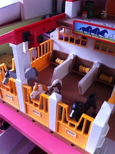 écurie playmobil