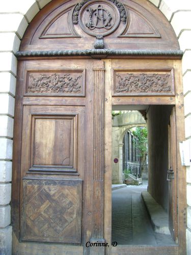 Belle-porte-Dijon--8----Copie.JPG