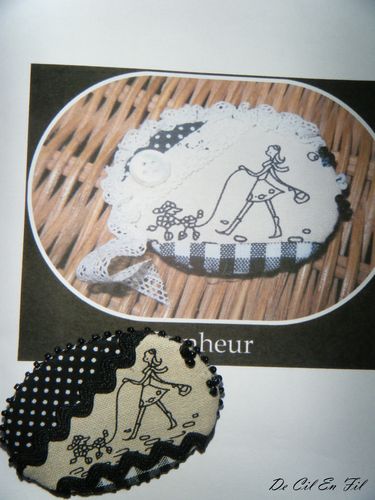 Broche noir