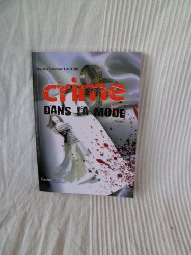 crime-de-mode-livre.JPG