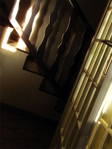 Interieur--escalier---porte-cuisine-.jpg