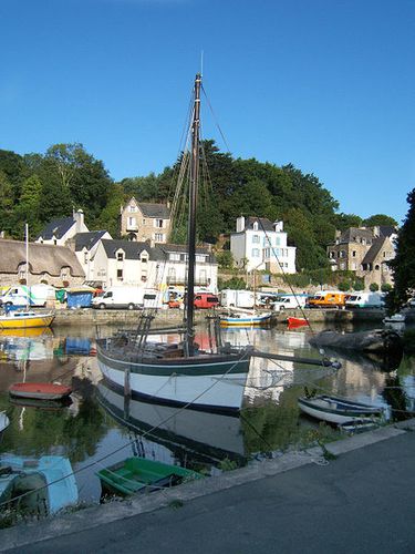 450px-Pont-Aven--le-port.JPG