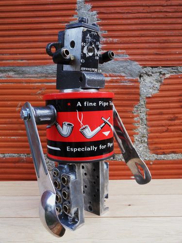 recycled robot gille monte ruici