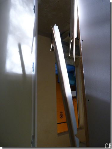 Foot-vandalisme-26-01-2013.porte.jpg