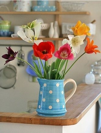 04a-20kitchen-20flowers.jpg