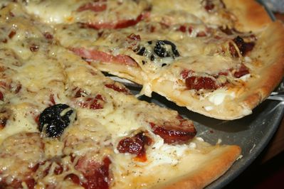 pizza-saucisse-armenienne--tom-sech--8-.JPG