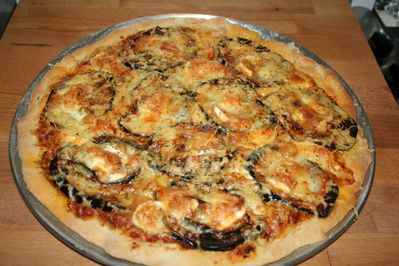 pizza-piquante-aubergine-chevre-10-11--5-.JPG