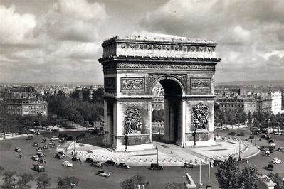 1955-Paris-Etoile.jpg