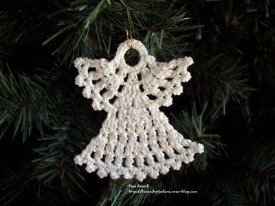 ange-plat-decoration-sapin-noel-crochet