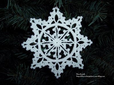 etoile-neige-noel-crochet-decoration-sapin