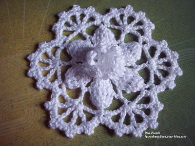 flocon-fleur-Noel-decoration-table-crochet