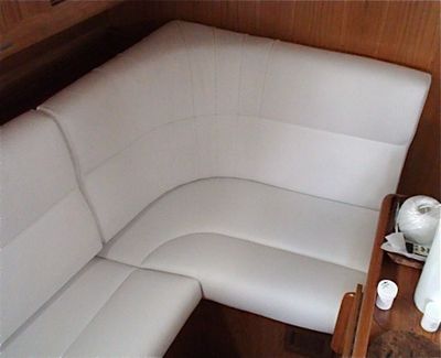 Coussins carré Ovni 345