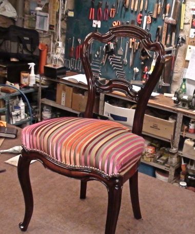 Chaise Louis Philippe velours.