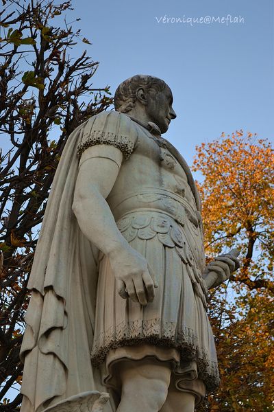 Jules César 2ème statue 3