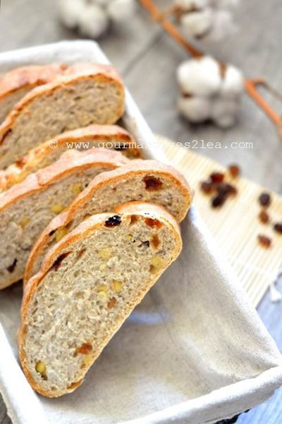 pain-pignon-raisins.jpg