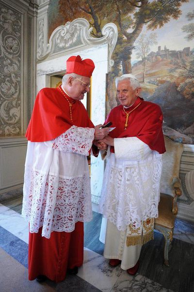 scola-e-ratzinger.jpg