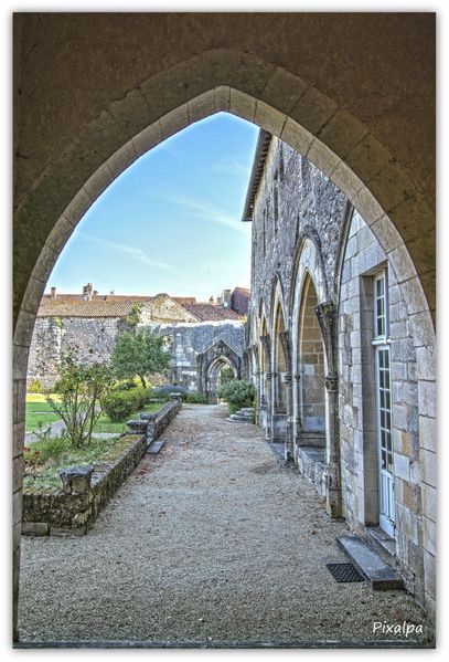 Abbaye-de-Charroux 4271