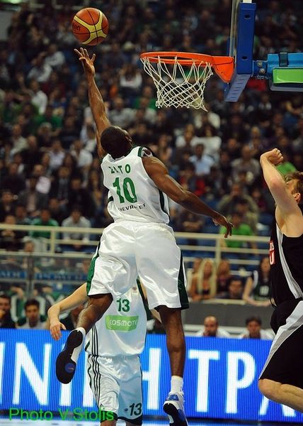 Romain SAT face au PAOK