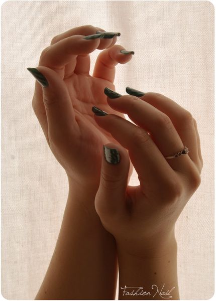 hands-1