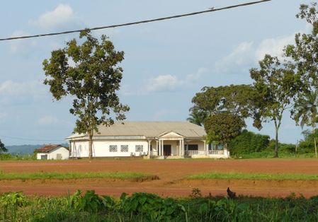 mosssendjo-residence-sous-prefet