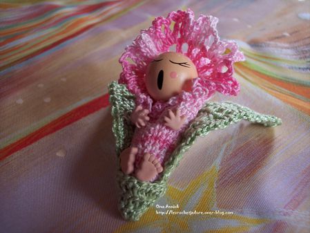 bebe-arum-rose-deco-table-crochet