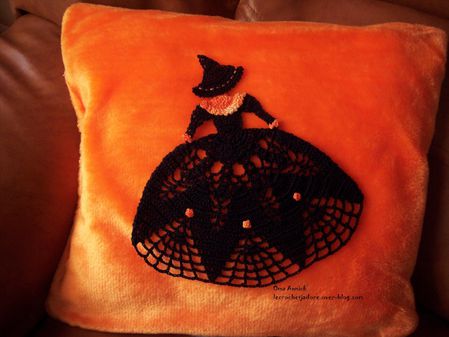 halloween-sorciere-crinoline-decoration-crochet