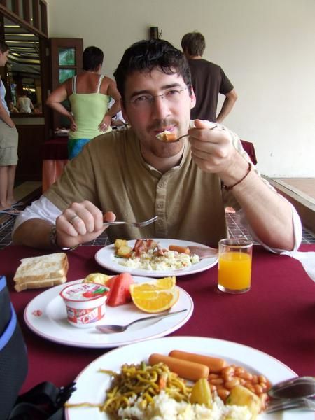 american breakfast koh phi phi thailande